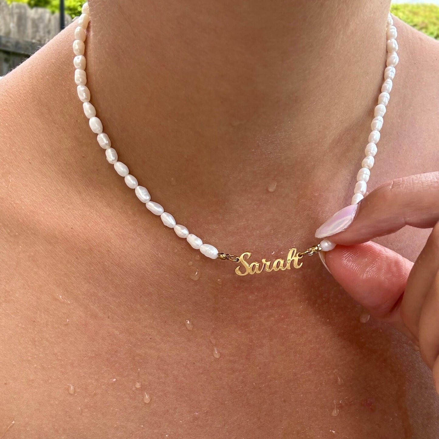 Personalizowany naszyjnik z imieniem i perłami słodkowodnymi